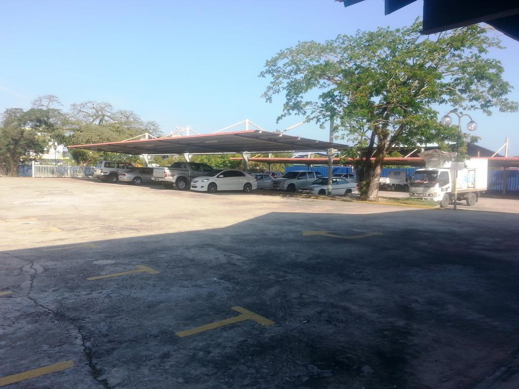 Sanbay Hotel SDK Buitenkant foto